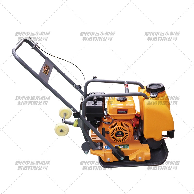 C90T型鑄鋼款汽油平板夯(圖2) C90T型鑄鋼款汽油平板夯(圖2)